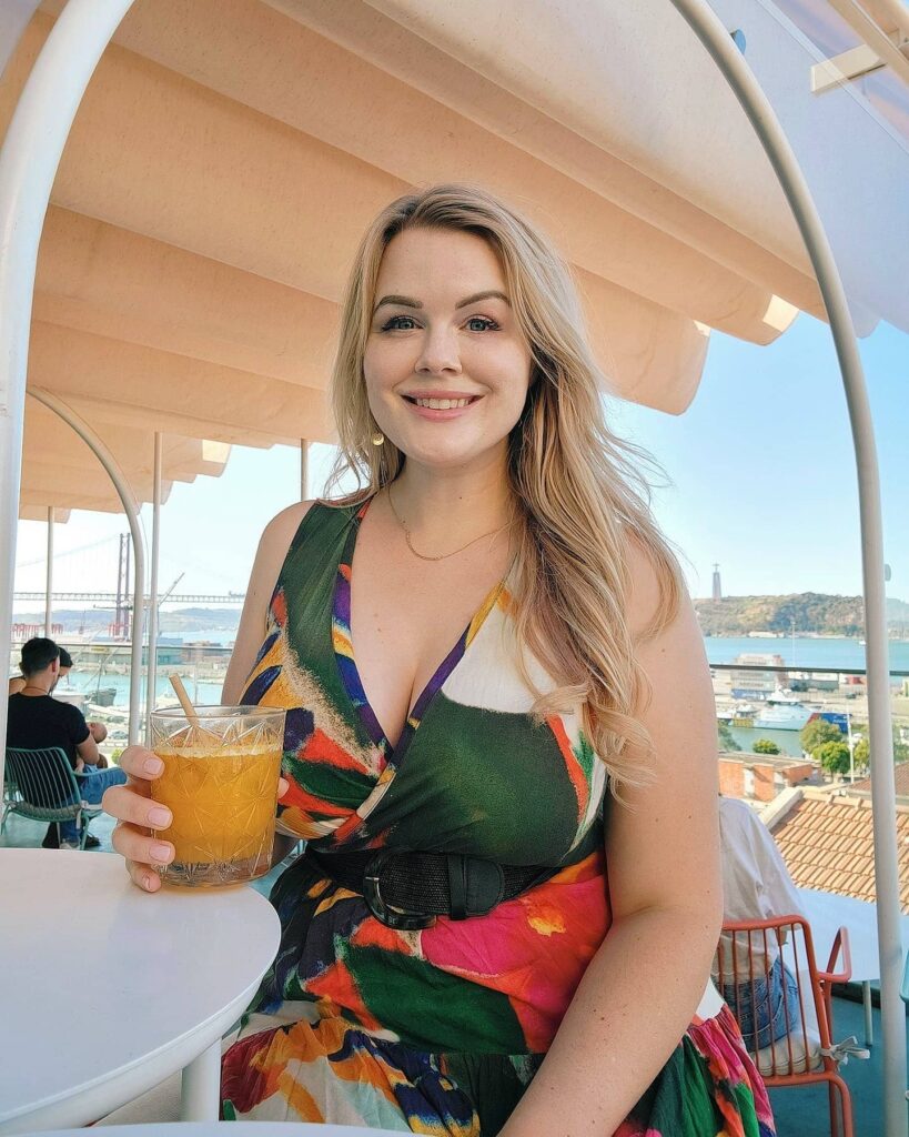 Who Is Lilli Luxe? Biography, Age, Career, Net Worth & More