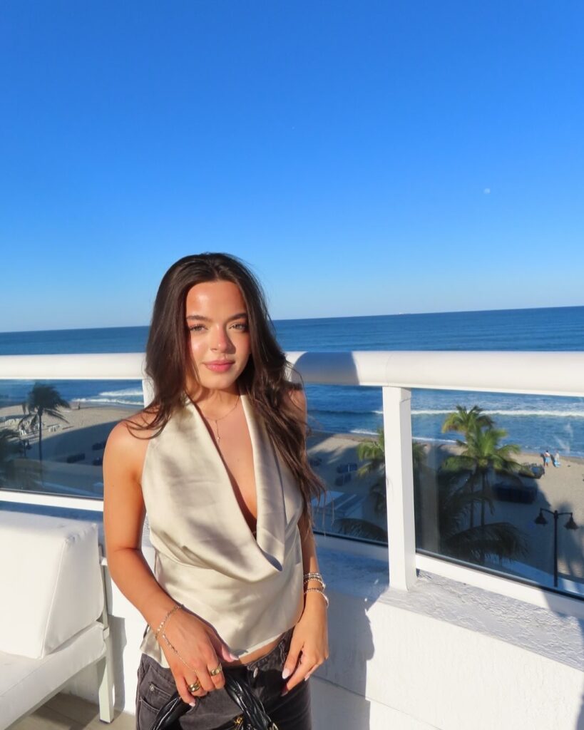 Amelia Wray Biography: Age, Career, Net Worth & More